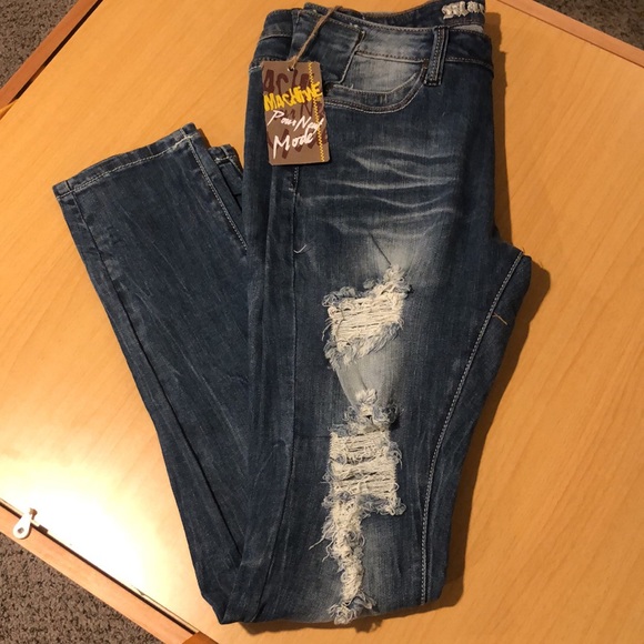 Super distressed Skinny Jean - Picture 9 of 10